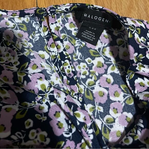 Halogen | twist neck blouse - Picture 2 of 4